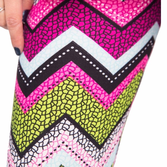 Agnes & Dora S/M Leggings Chevron Scales BRIGHT Leggings NWT w Original Dust Bag - Picture 5 of 11